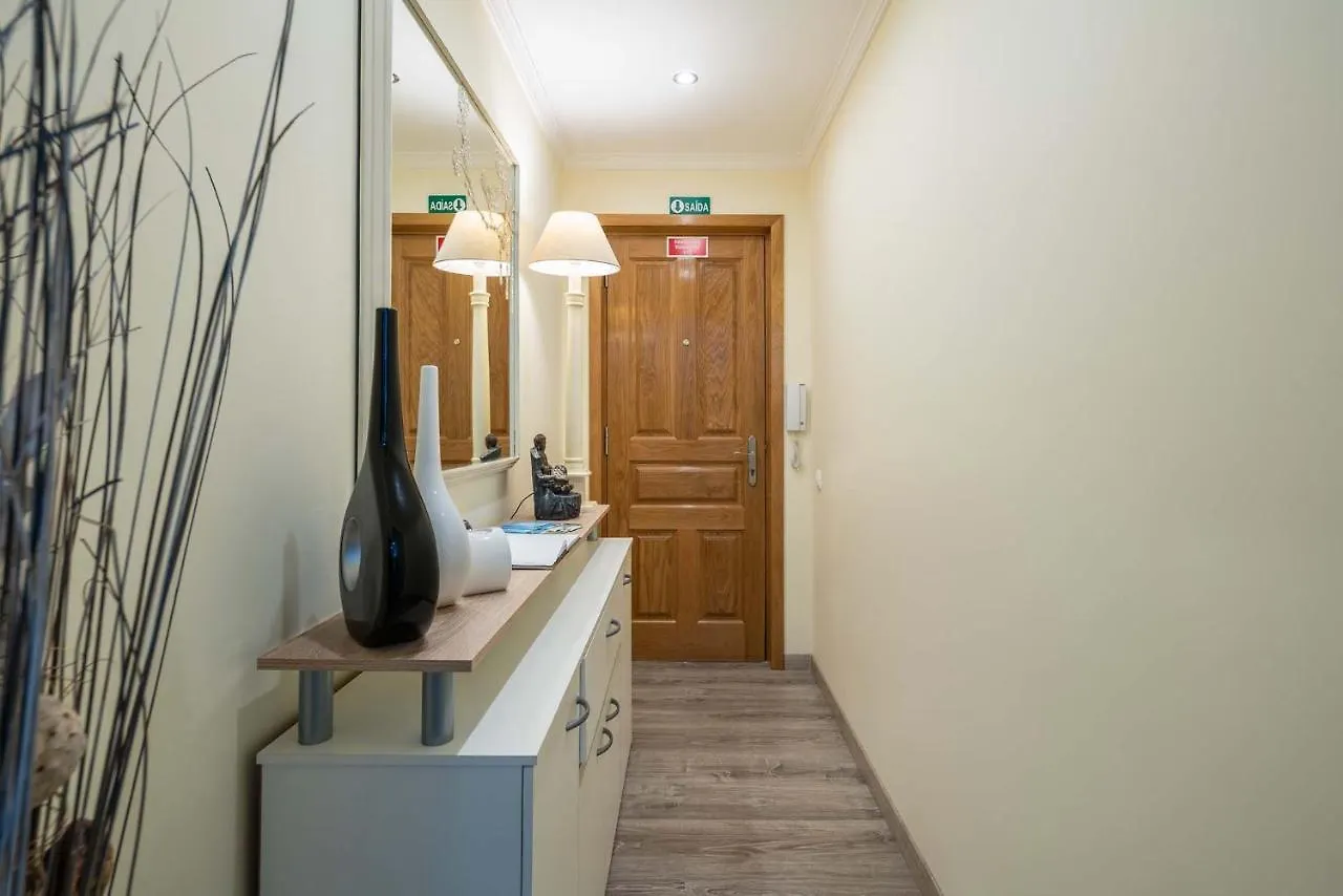 Atlantic Pearl America Apartment By Holiday Rental Madeira Funchal  0*, Funchal (Madeira)